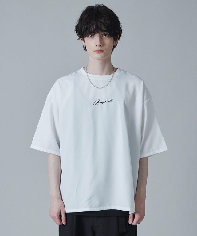 ホワイト モデル：180cm L着用