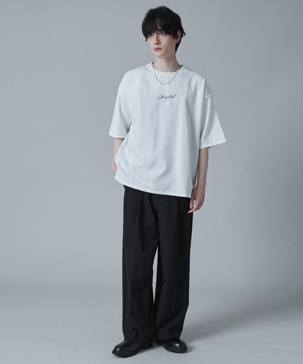 ホワイト モデル：180cm L着用