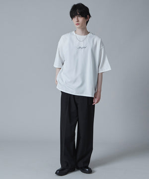 ホワイト モデル：180cm L着用