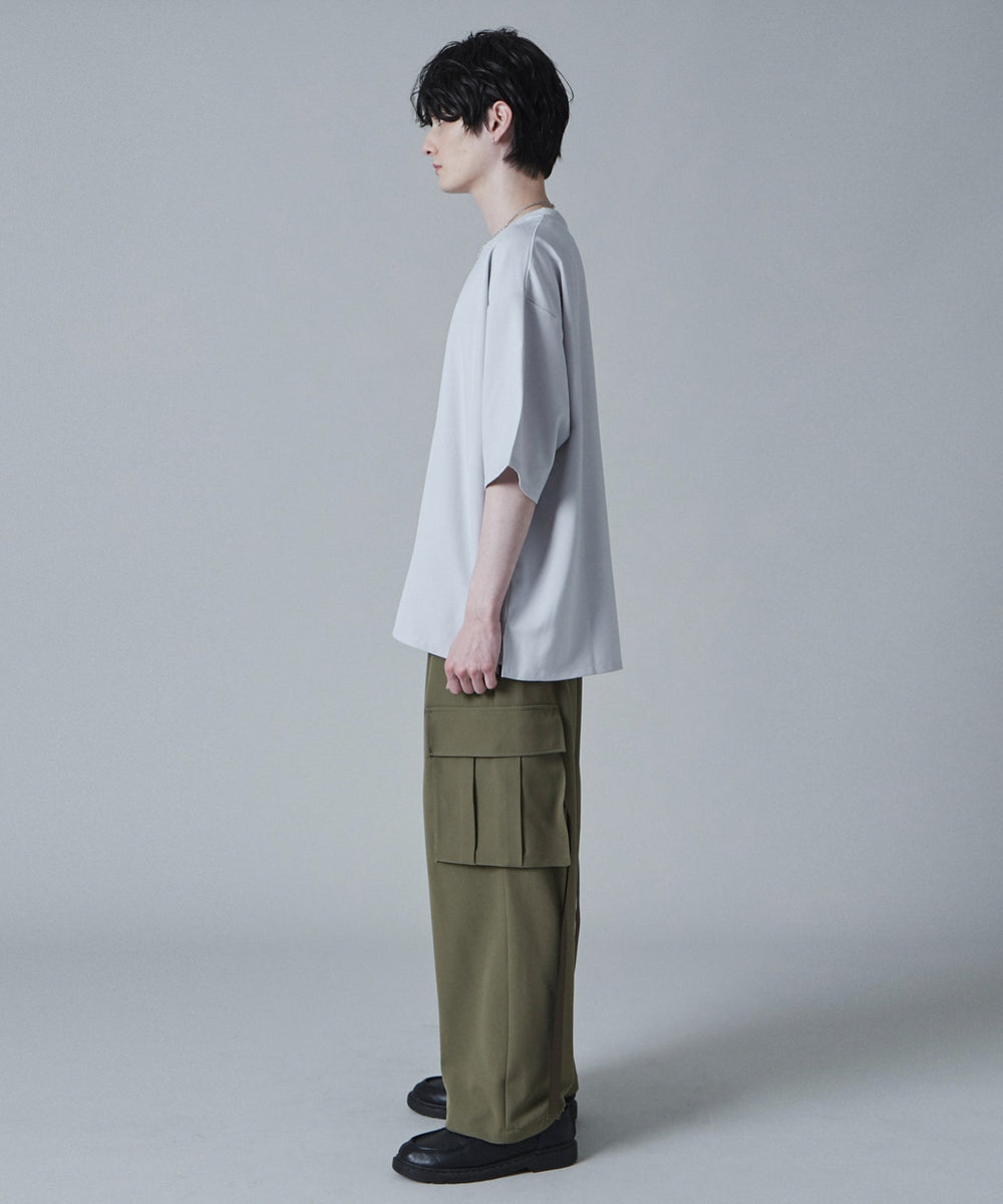 Lグレー モデル：180cm L着用