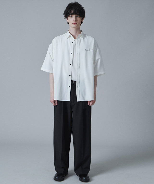 ホワイト モデル：180cm L着用