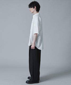 ホワイト モデル：180cm L着用