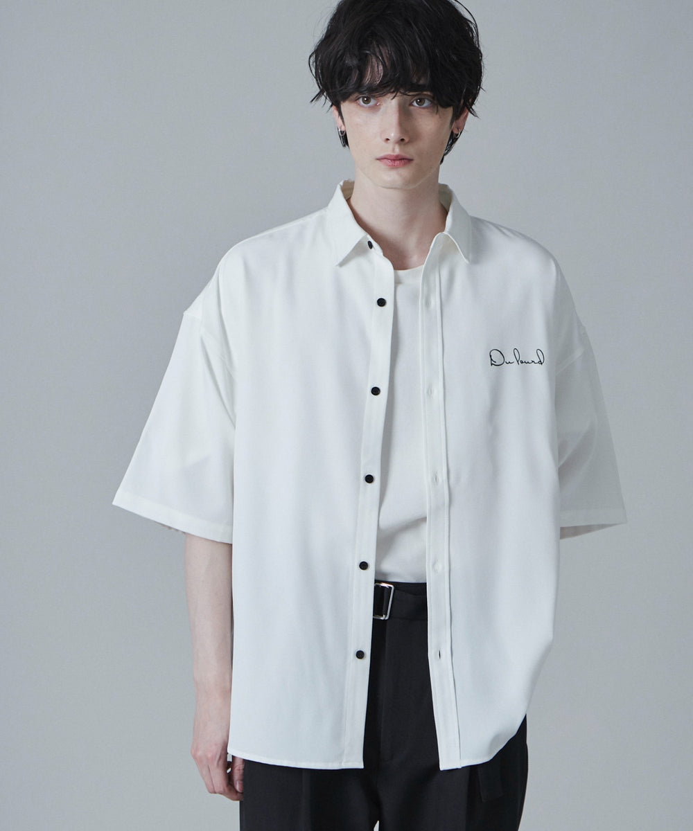 ホワイト モデル：180cm L着用