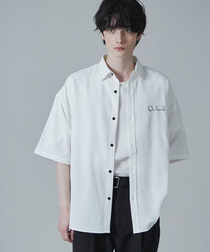 ホワイト モデル：180cm L着用