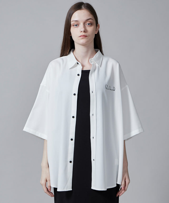 ホワイト モデル：173cm L着用