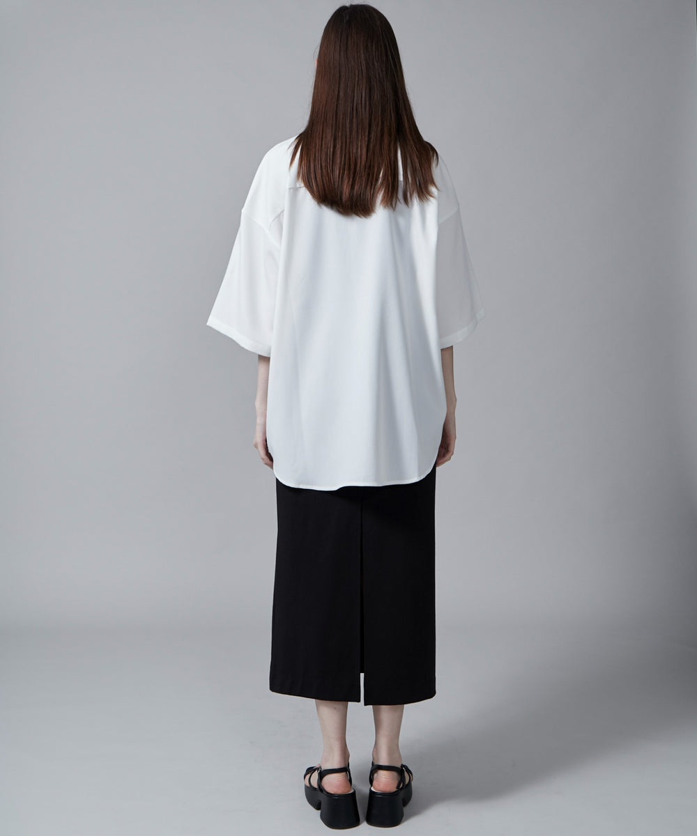 ホワイト モデル：173cm L着用