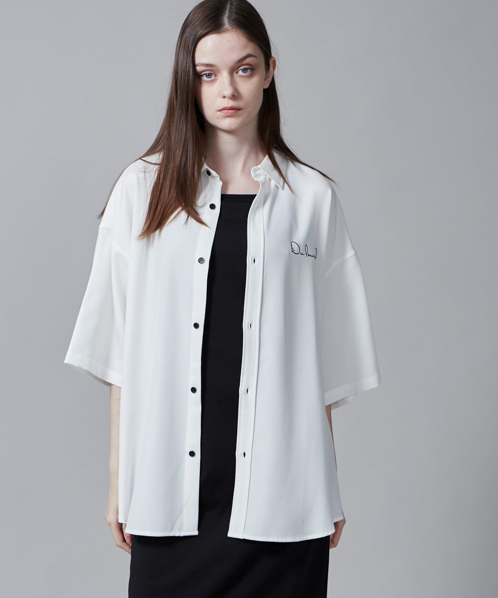 ホワイト モデル：173cm L着用