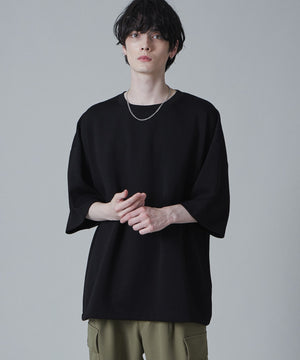 ブラック モデル：180cm L着用