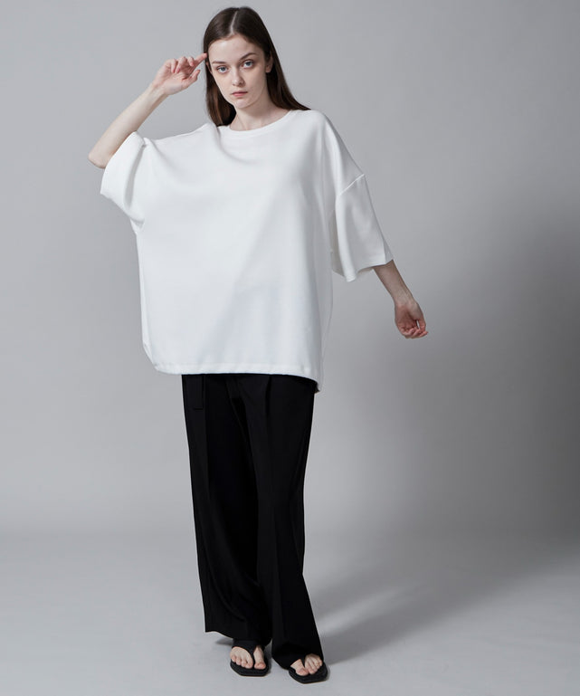 ホワイト モデル：173cm L着用