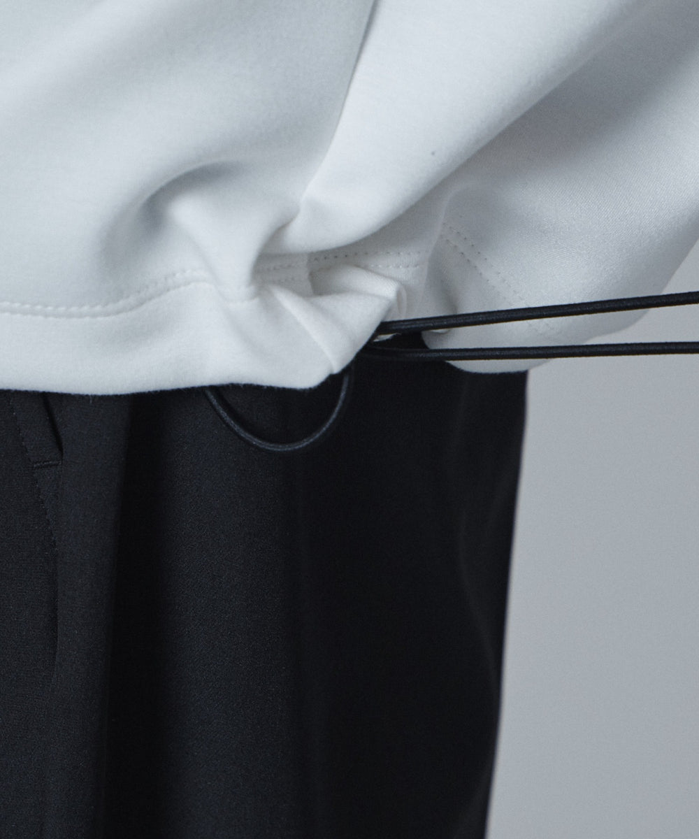 ホワイト モデル：180cm L着用