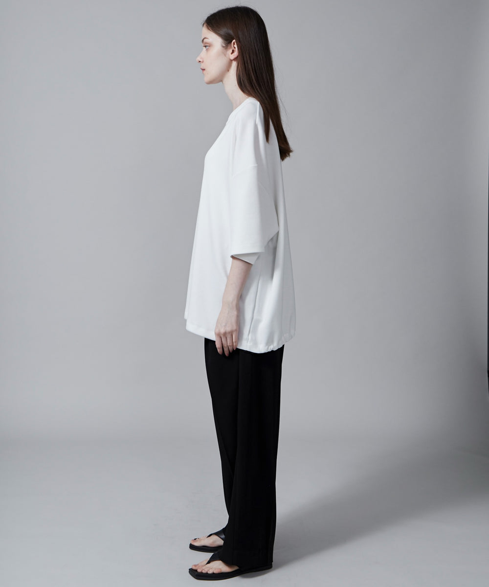 ホワイト モデル：173cm L着用