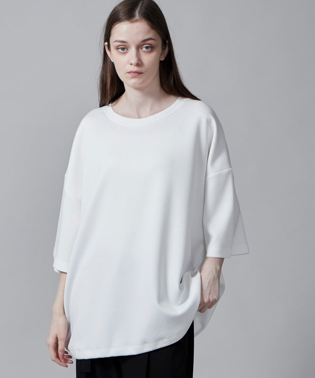 ホワイト モデル：173cm L着用