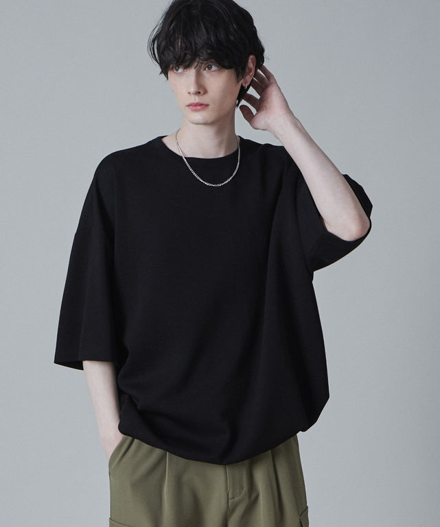 ブラック モデル：180cm L着用