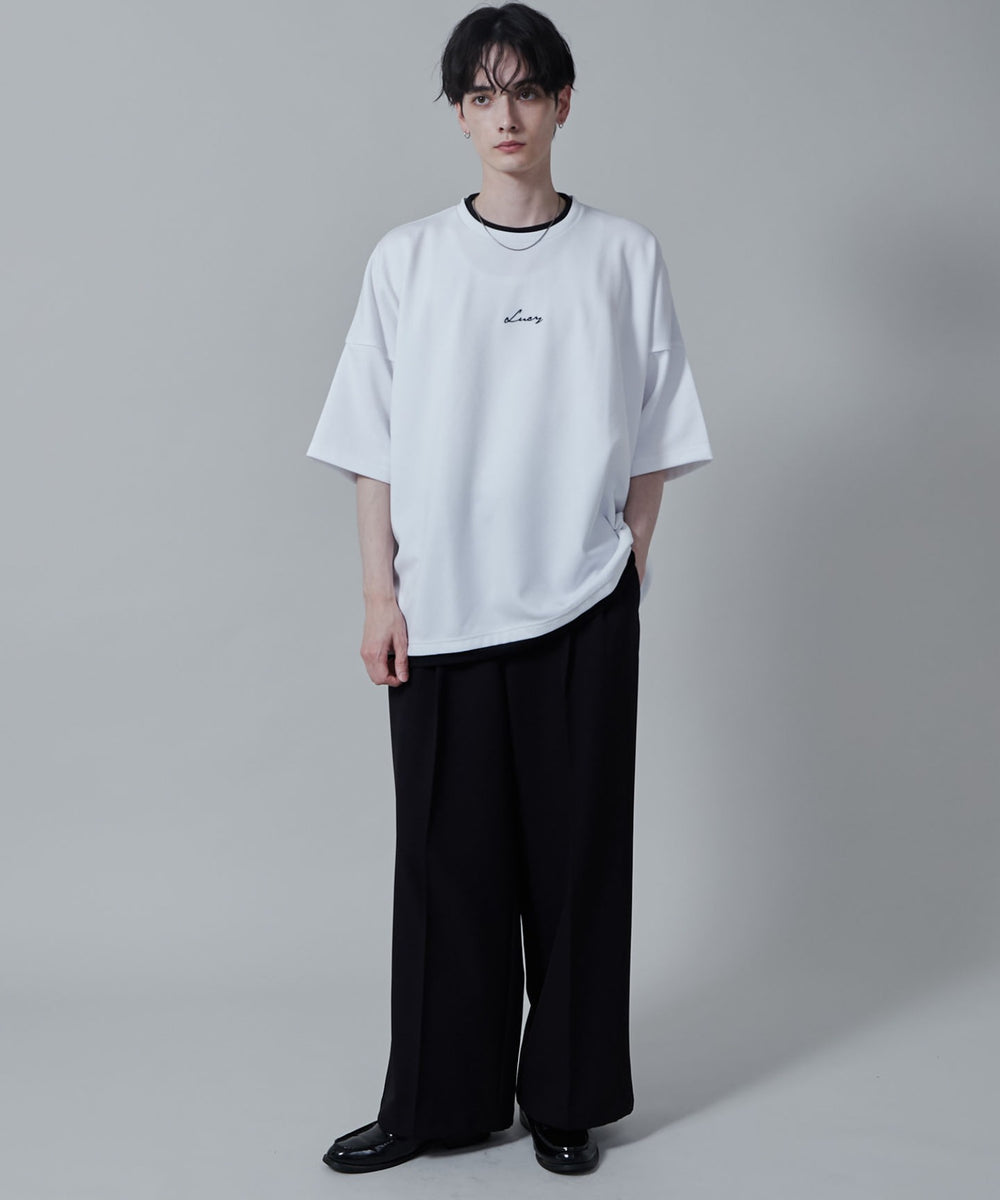 ホワイト モデル：180cm L着用