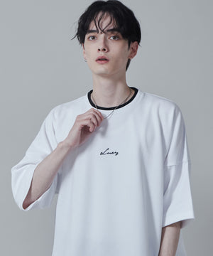 ホワイト モデル：180cm L着用