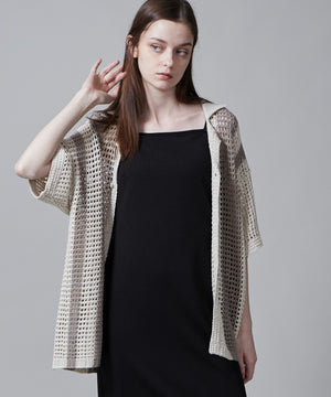 オフホワイト モデル：173cm L着用