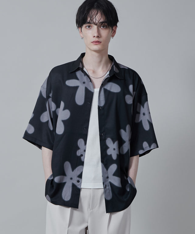 柄1 モデル：180cm L着用