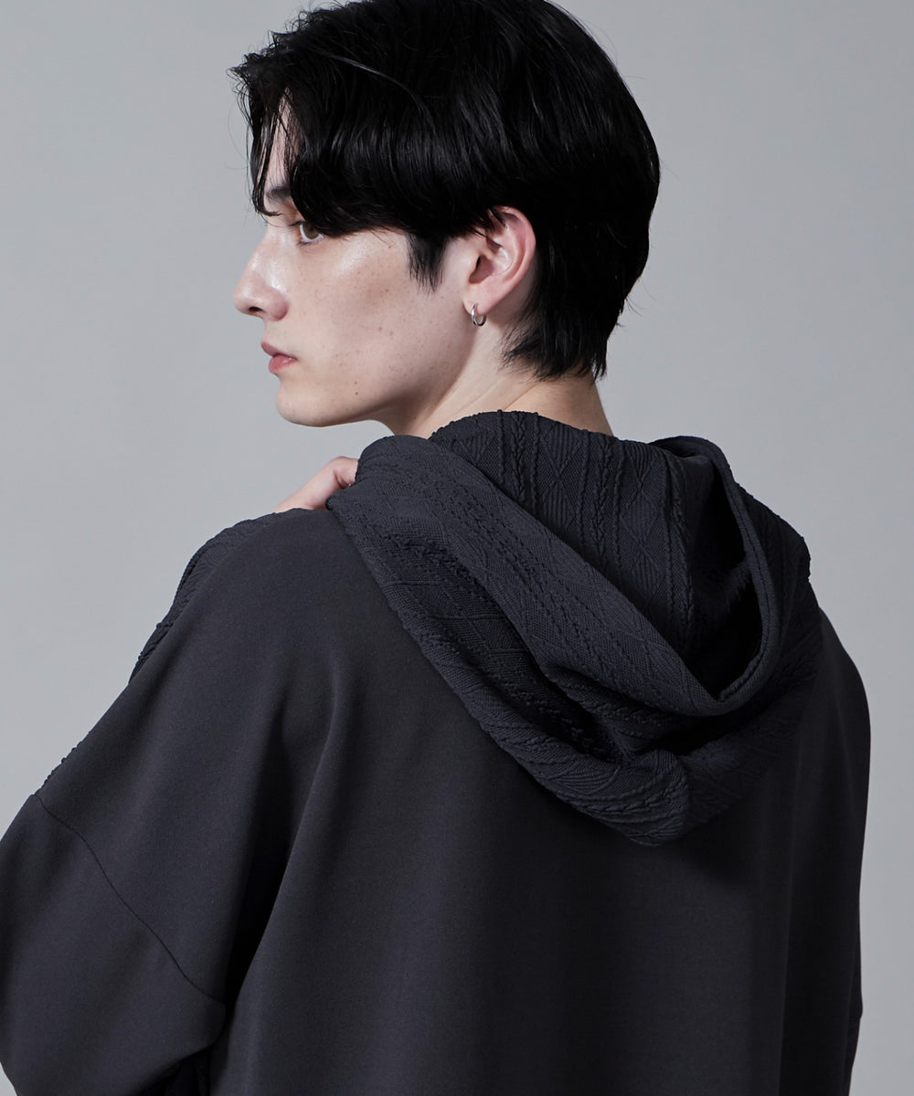 ジオメトリックブロックフードT（S）