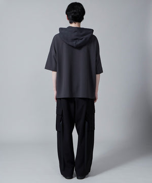 ブラック モデル：180cm L着用