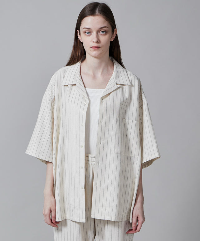 オフホワイト モデル：173cm L着用