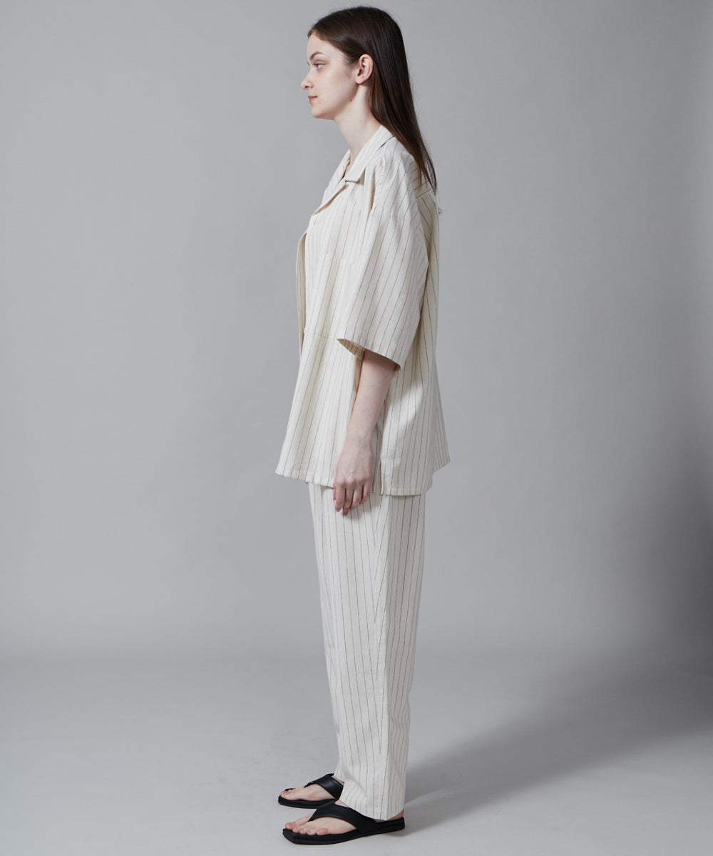 オフホワイト モデル：173cm L着用