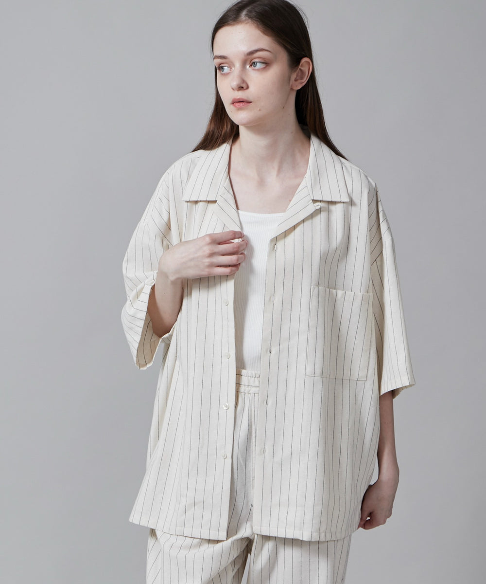 オフホワイト モデル：173cm L着用