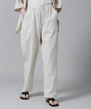 オフホワイト モデル：173cm L着用