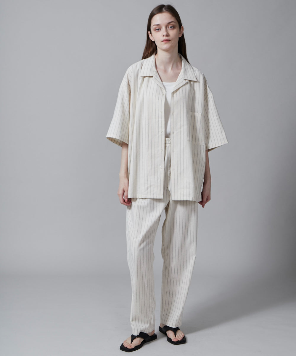 オフホワイト モデル：173cm L着用