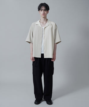 ベージュ モデル：180cm L着用