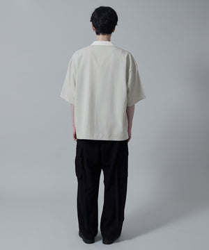 ベージュ モデル：180cm L着用