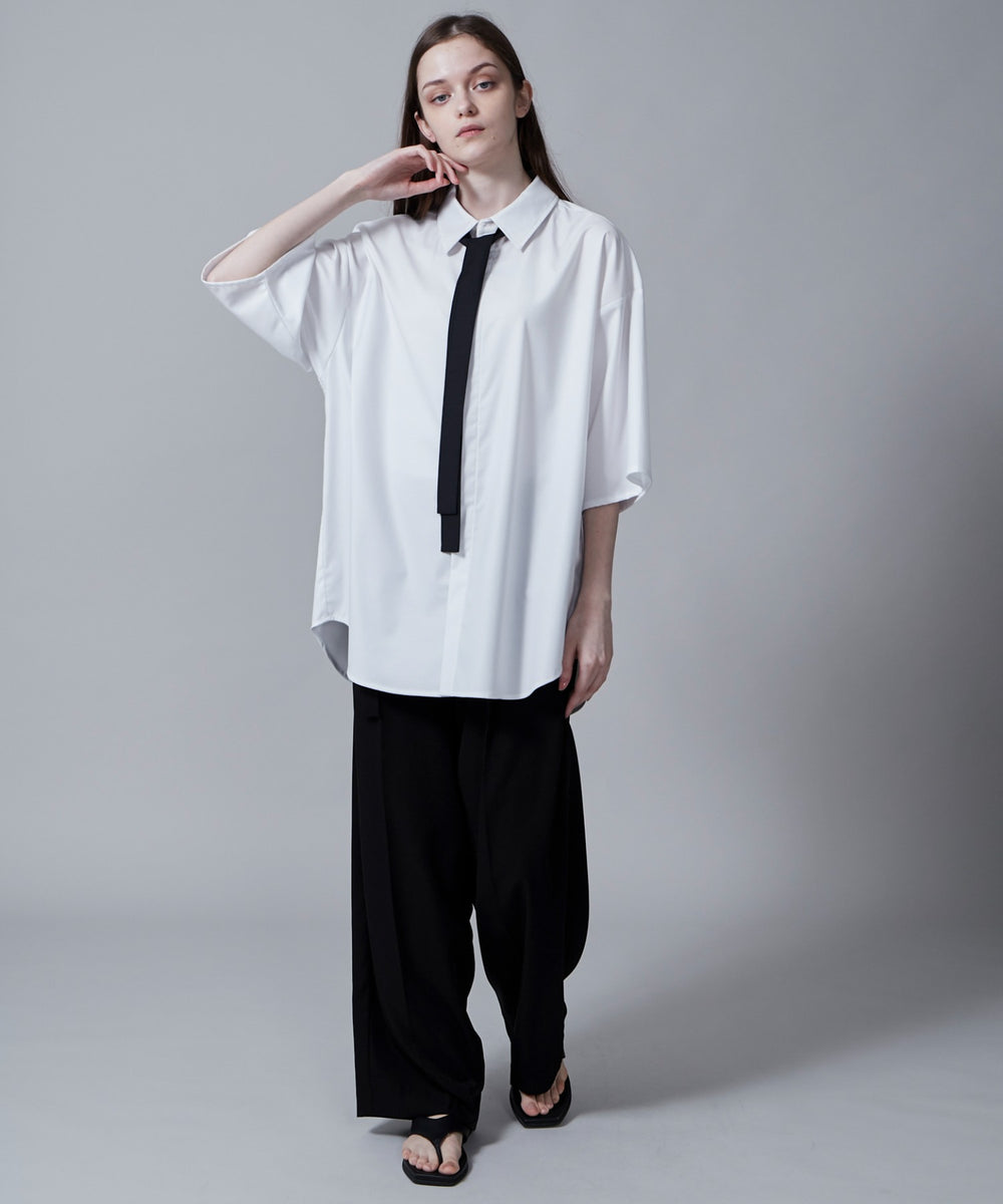 ホワイト モデル：173cm L着用