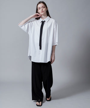 ホワイト モデル：173cm L着用