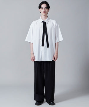 ホワイト モデル：180cm L着用