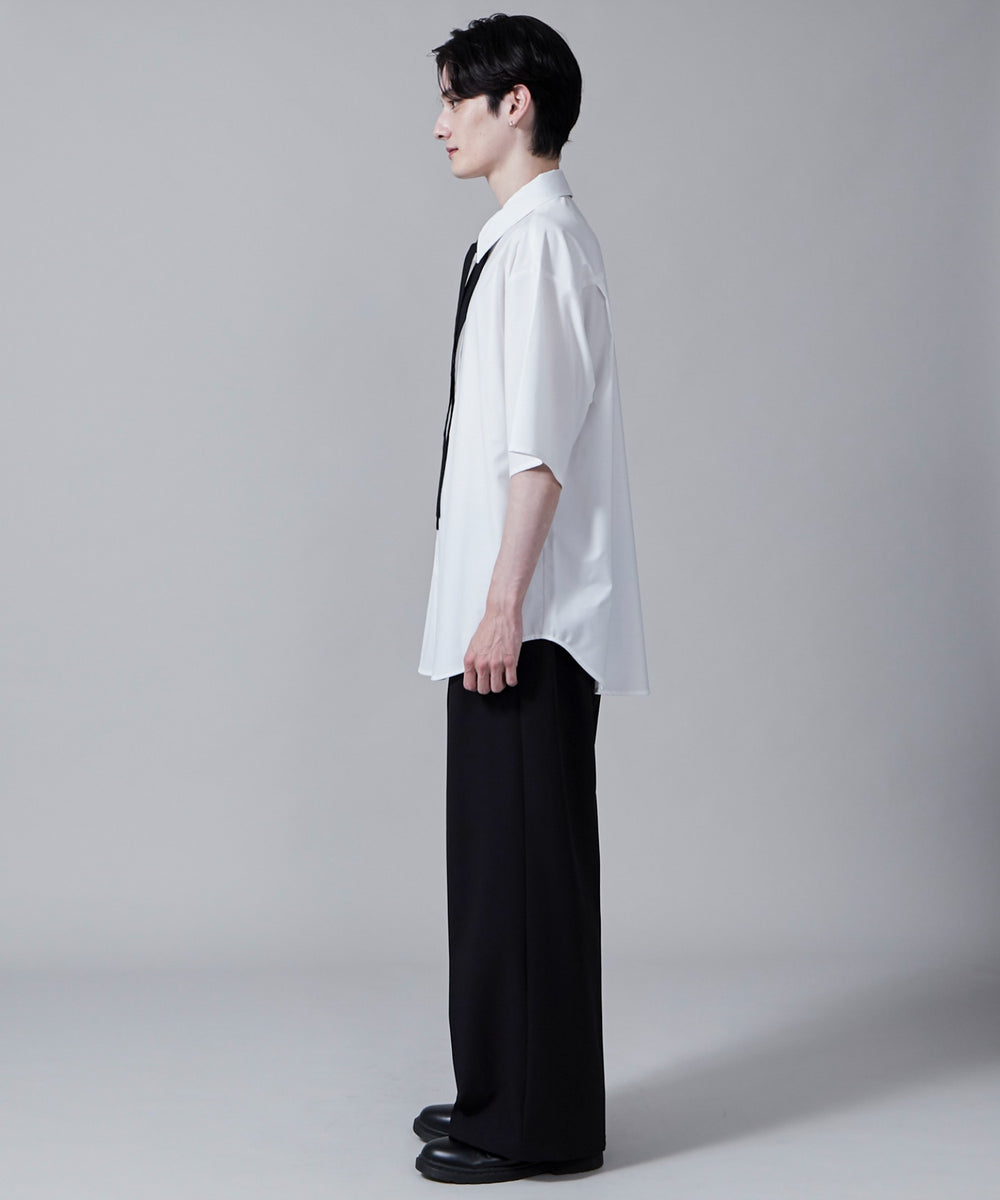 ホワイト モデル：180cm L着用