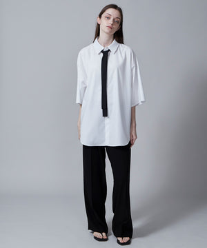 ホワイト モデル：173cm L着用