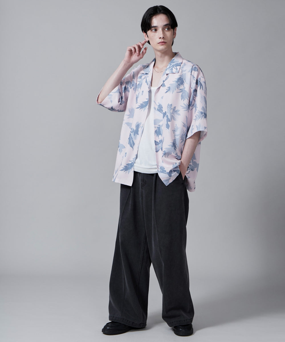 ピンク モデル：180cm L着用