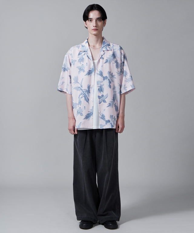 ピンク モデル：180cm L着用