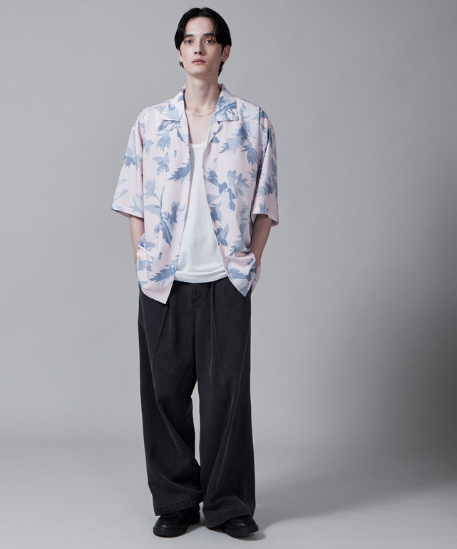 ピンク モデル：180cm L着用