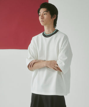 ホワイト モデル：180cm L着用