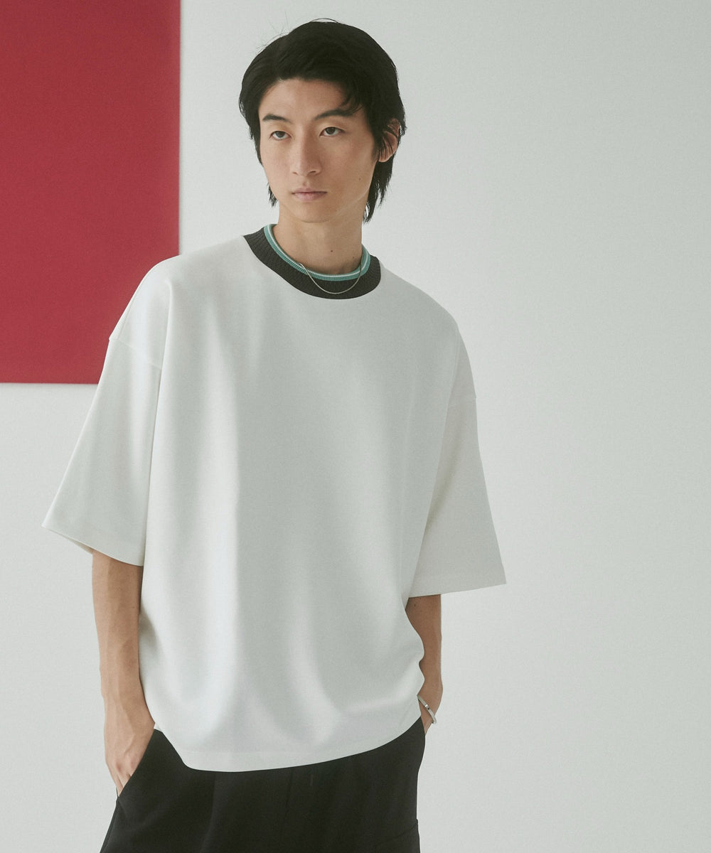 ホワイト モデル：180cm L着用