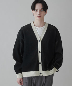 ホワイト モデル：180cm L着用