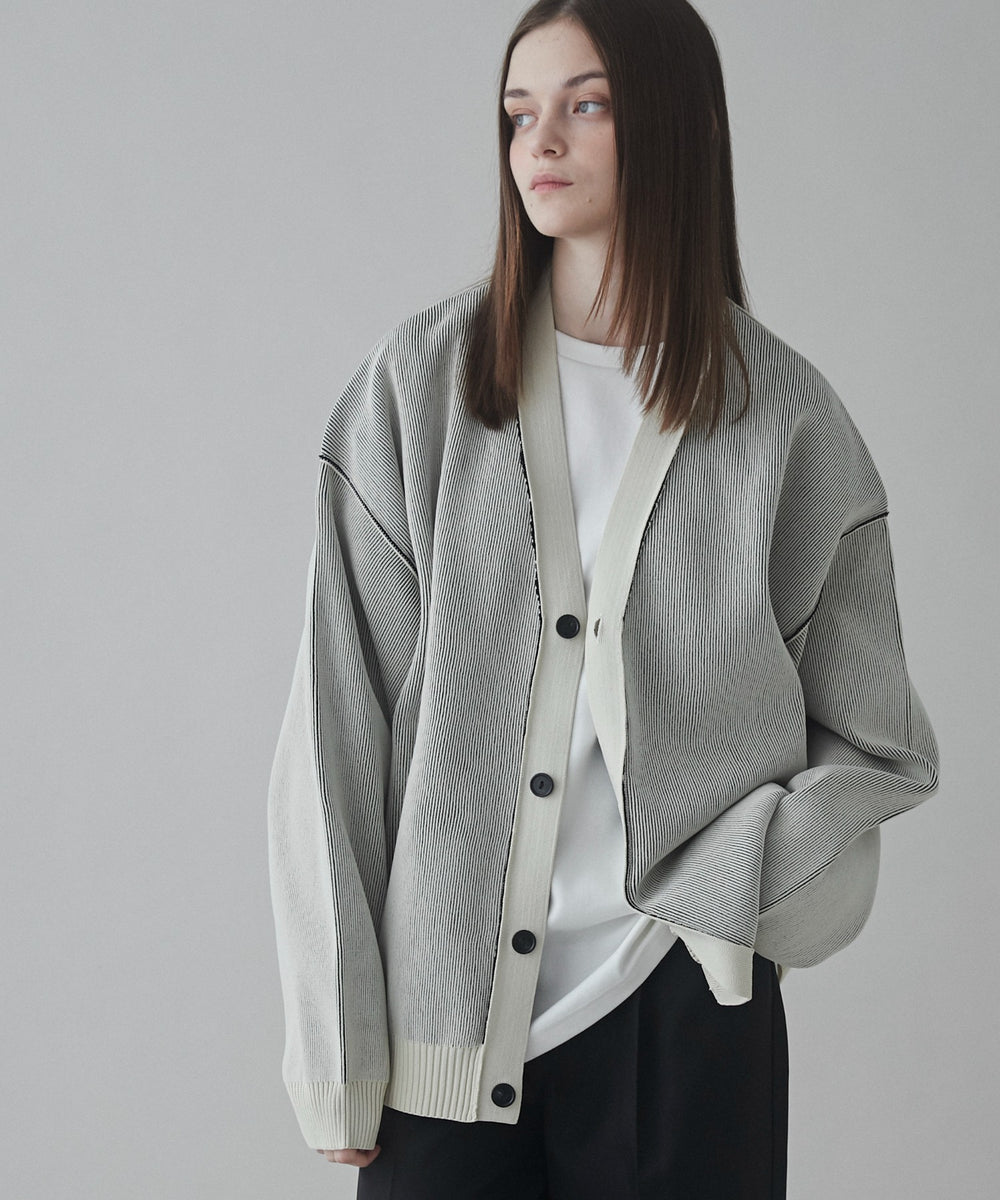 ホワイト モデル：173cm L着用