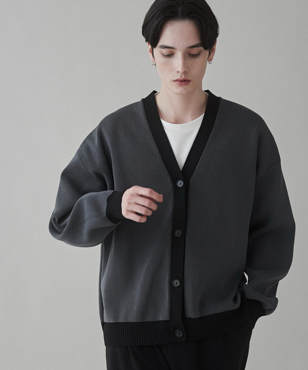 ブラック モデル：180cm L着用