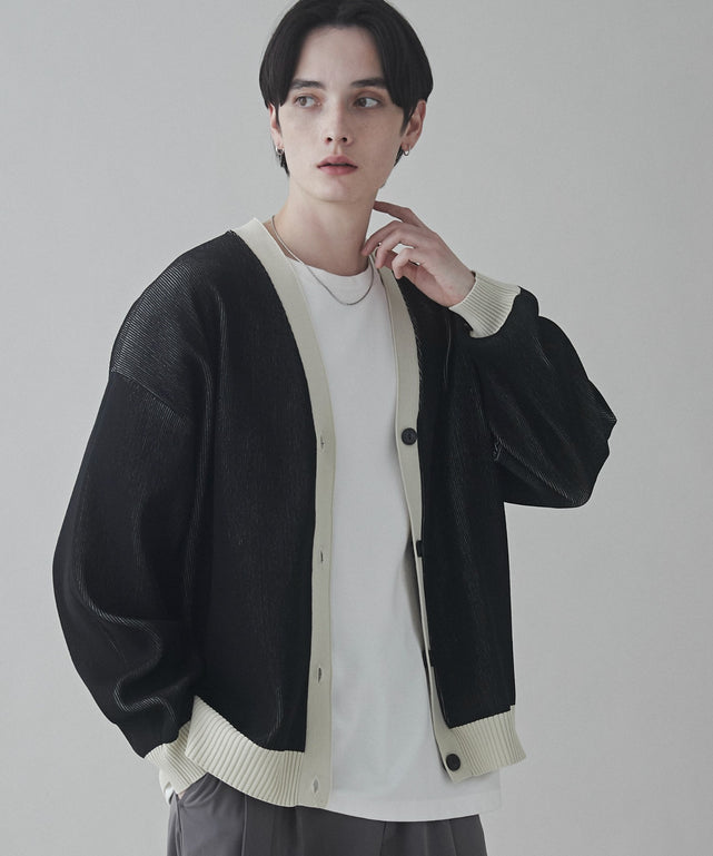 ホワイト モデル：180cm L着用