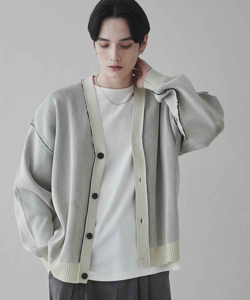 ホワイト モデル：180cm L着用