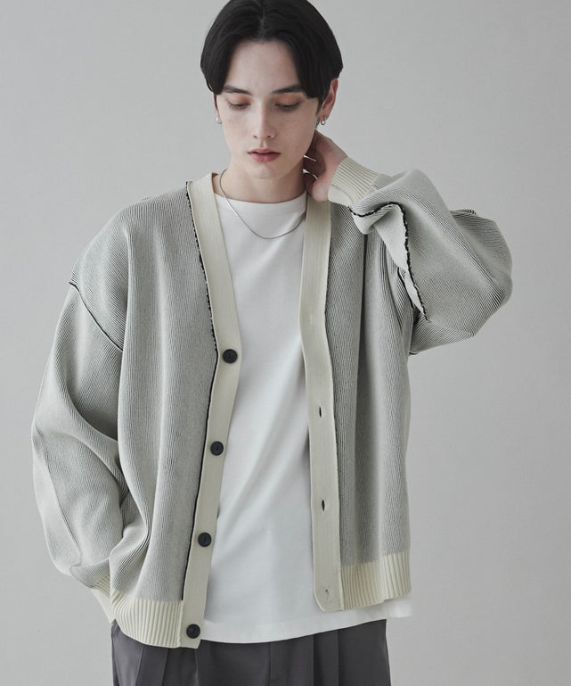 ホワイト モデル：180cm L着用