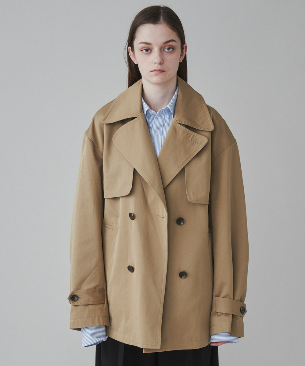 ホワイト モデル：173cm L着用