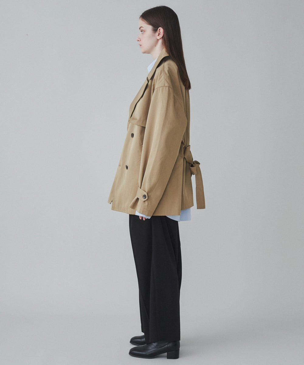 ホワイト モデル：173cm L着用