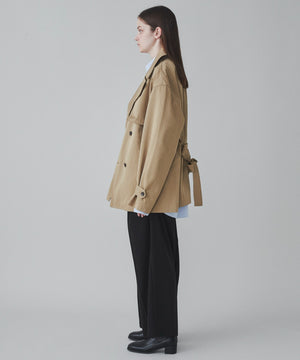 ホワイト モデル：173cm L着用