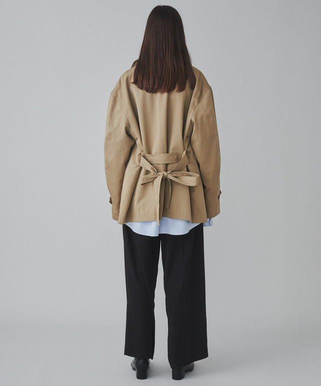 ホワイト モデル：173cm L着用